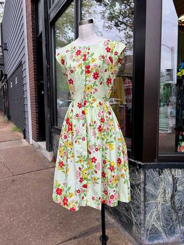 1960’s Spring Print Swirl Dress