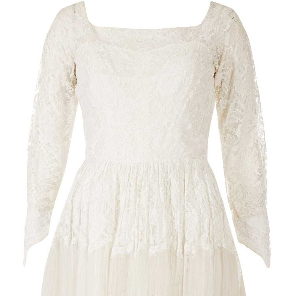 Late 1950s Early 1960s White Chantilly Style Lace… - image 3