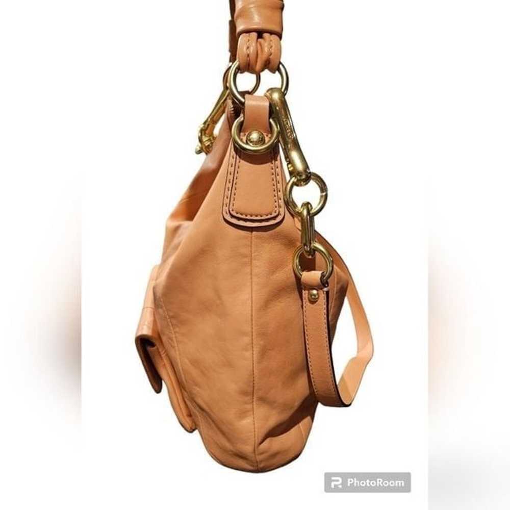 Limited Edition Coach Peach Leather Shoulder Bag … - image 9
