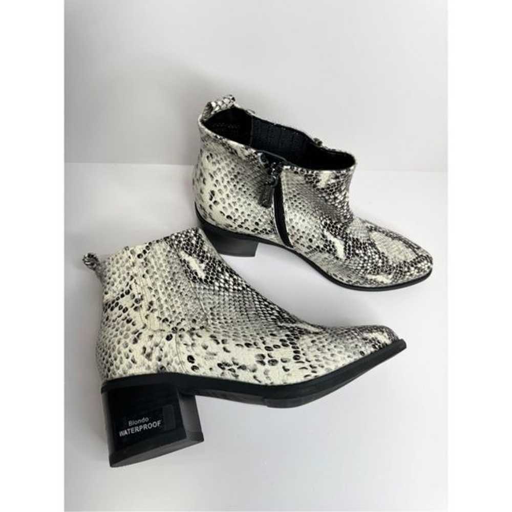 Blondo Ankle Booties Size 6 Snakeskin Embossed Le… - image 4