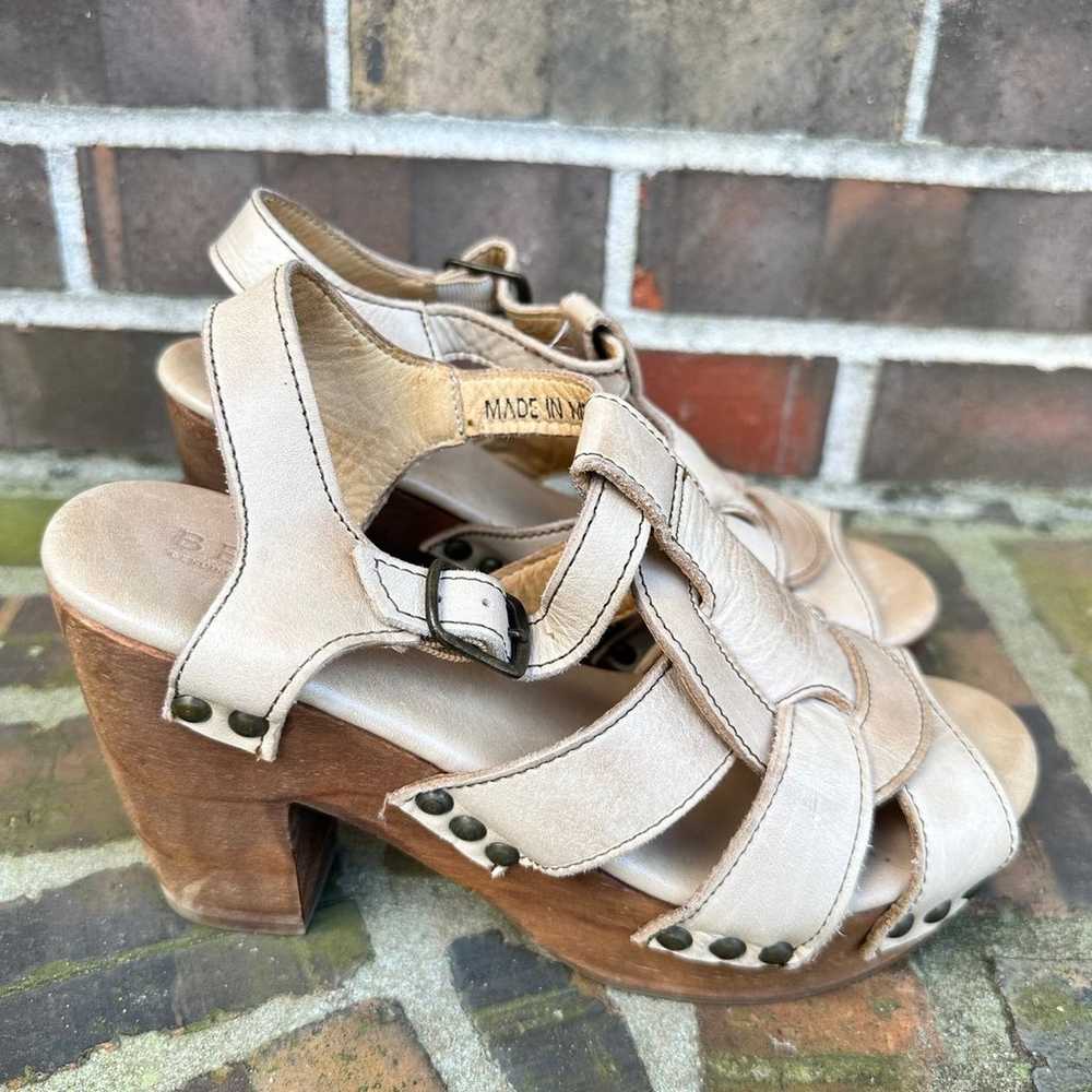 BED STU Boho Bone Leather Sandals Heels WOMENS 7 … - image 1