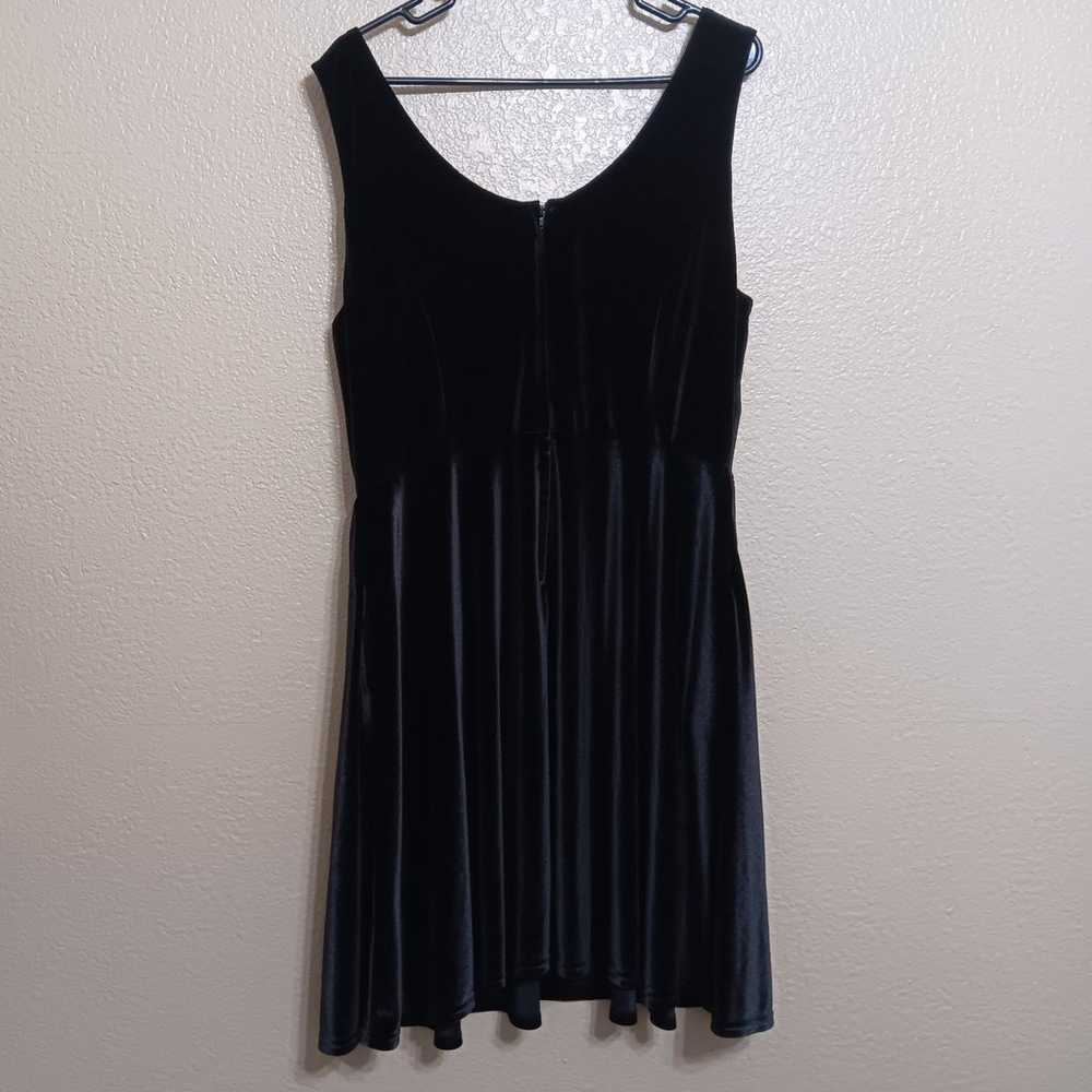 Fervour Modcloth Black Stretch Velvet Dress - image 4