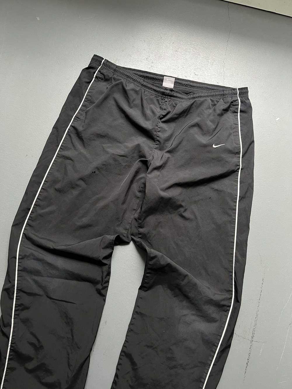 Nike × Streetwear × Vintage Nike Track Cargo Pant… - image 2