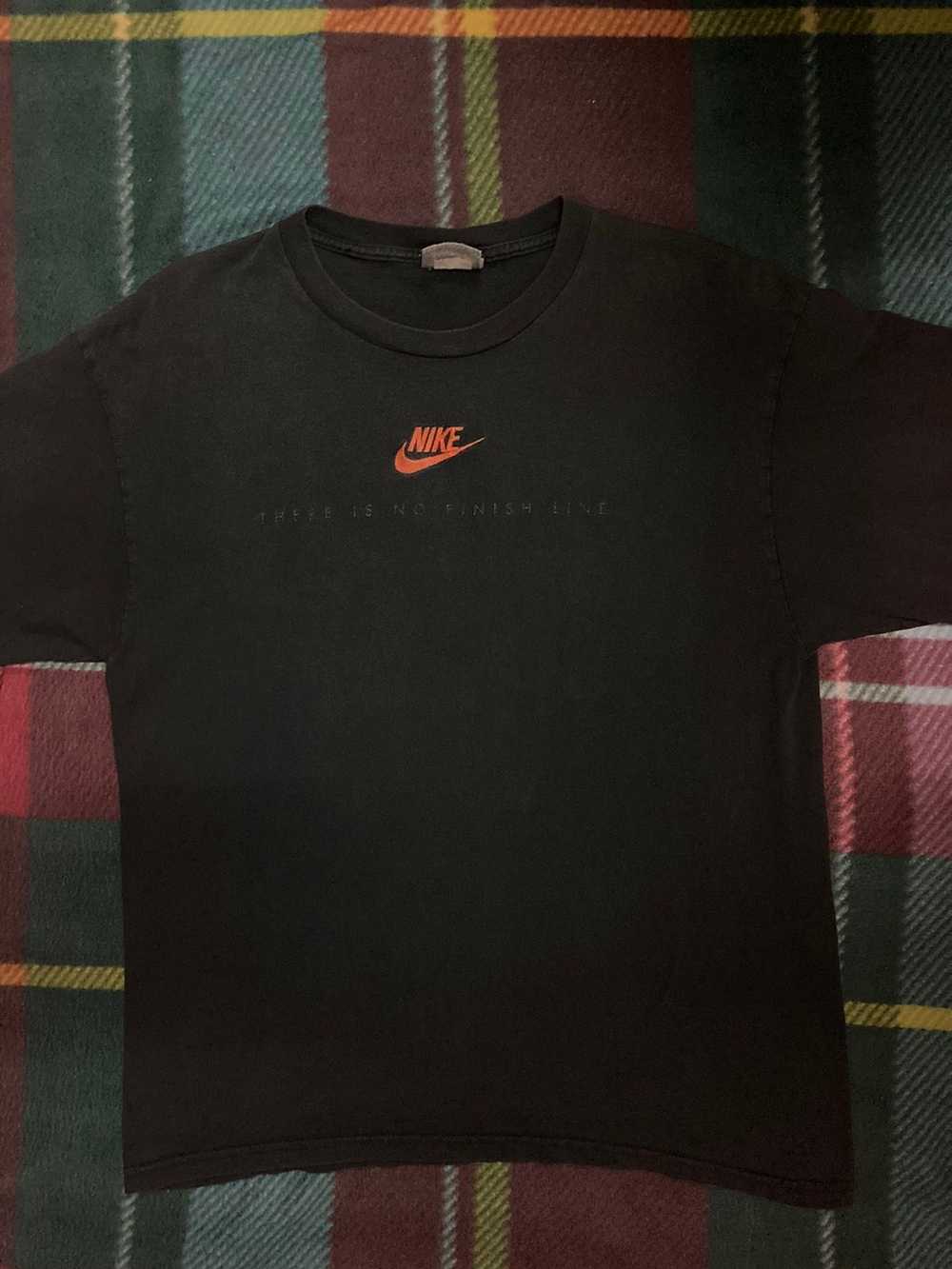 Vintage 90s Nike Center Embroidery Logo T-shirt - image 3