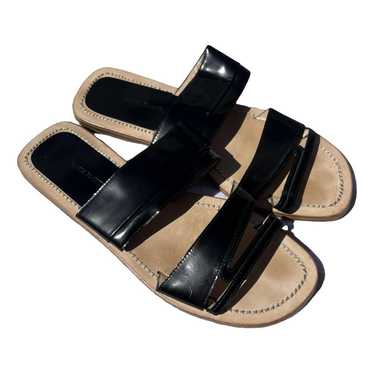 Manolo Blahnik Susa patent leather sandal