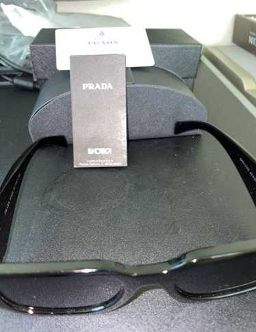 Prada sunglasses men and women’s wear