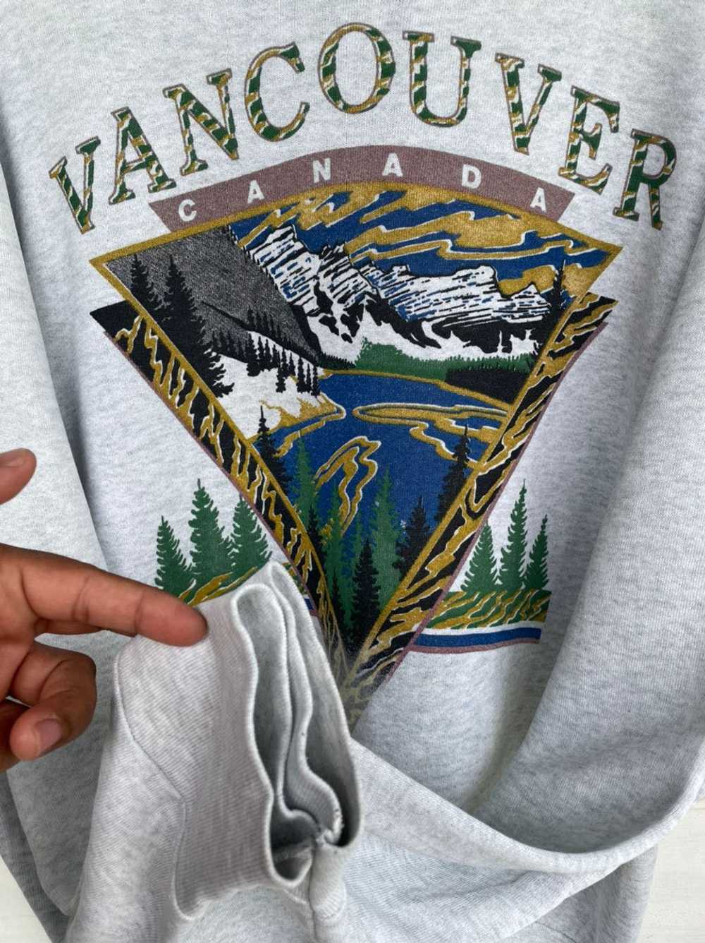 Vintage Vancouver Canada Crewneck Sweatshirt - image 4