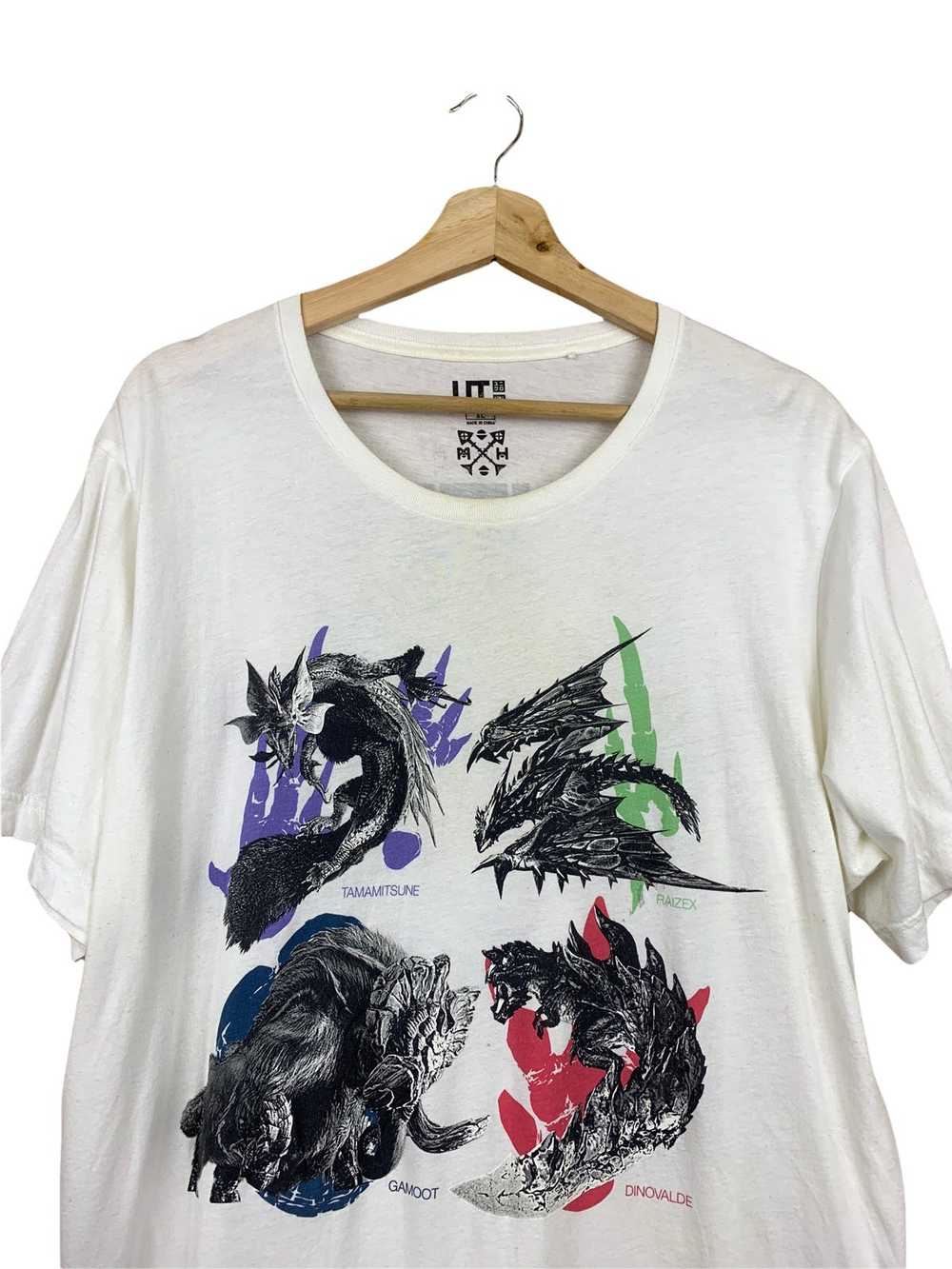 Monster hunter x uniqlo white t-shirt - image 4