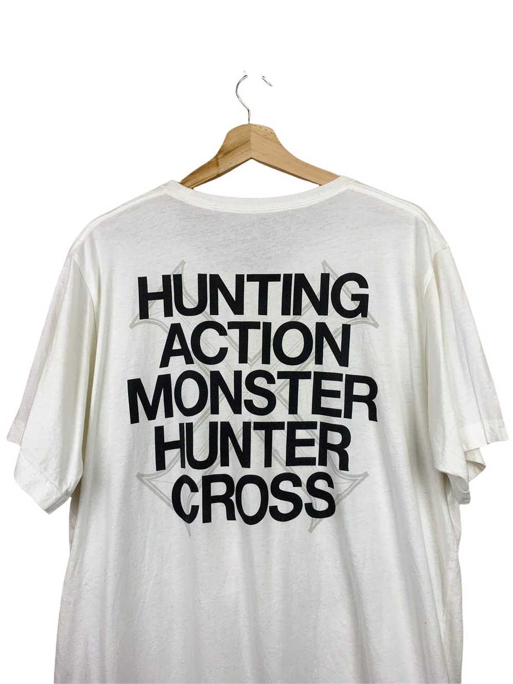 Monster hunter x uniqlo white t-shirt - image 7