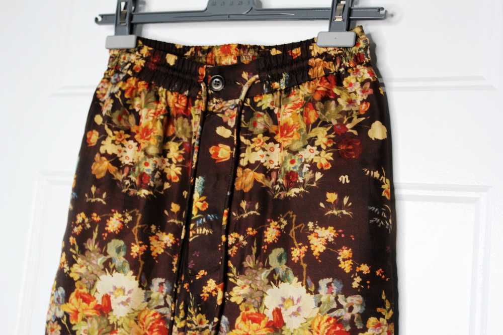 BNWT SS23 NANUSHKA FLORAL PRINT SILK PANTS XS - image 4