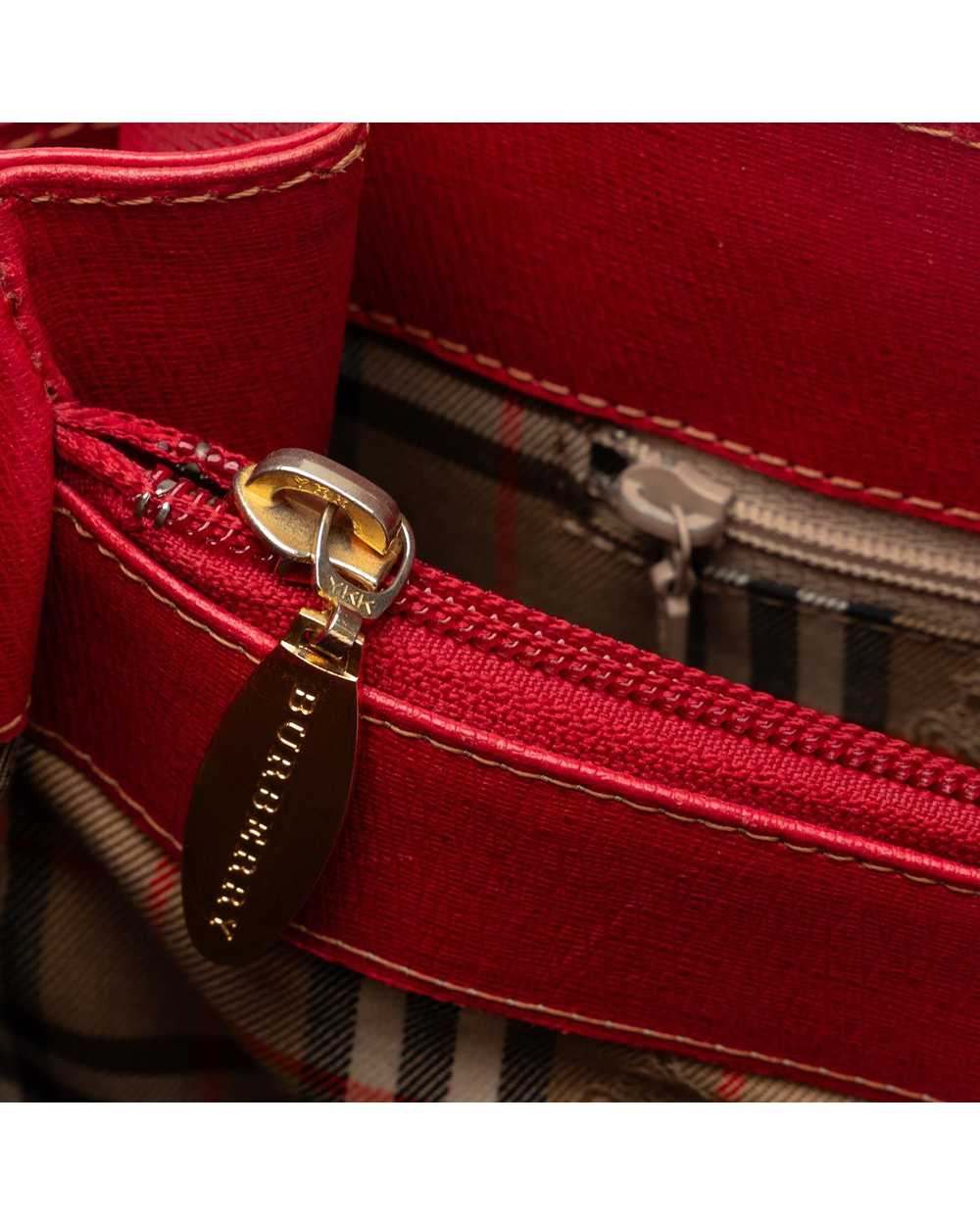 Burberry Classic Leather Handbag with Zip Closure… - image 8