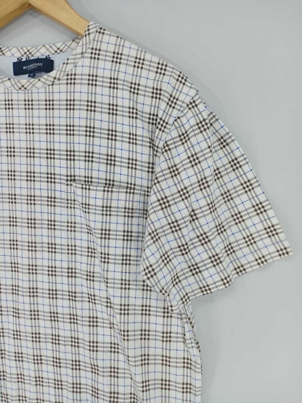 💥RARE💥Burberry London Nova Check Tshirt - image 5