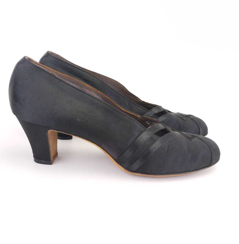 1940s CC41 UNWORN Black Satin Pumps by Joanny UK 6 - image 2