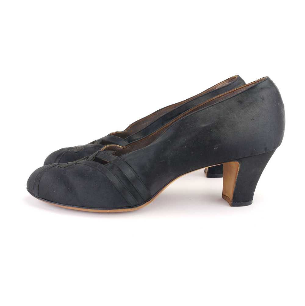 1940s CC41 UNWORN Black Satin Pumps by Joanny UK 6 - image 4