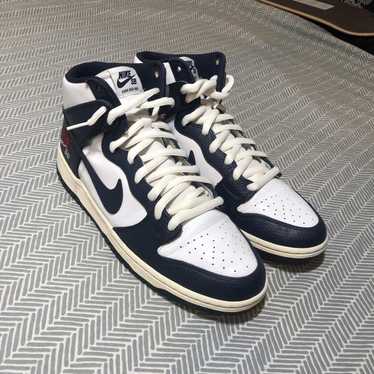 Nike Men's Navy and White Trainers - image 1