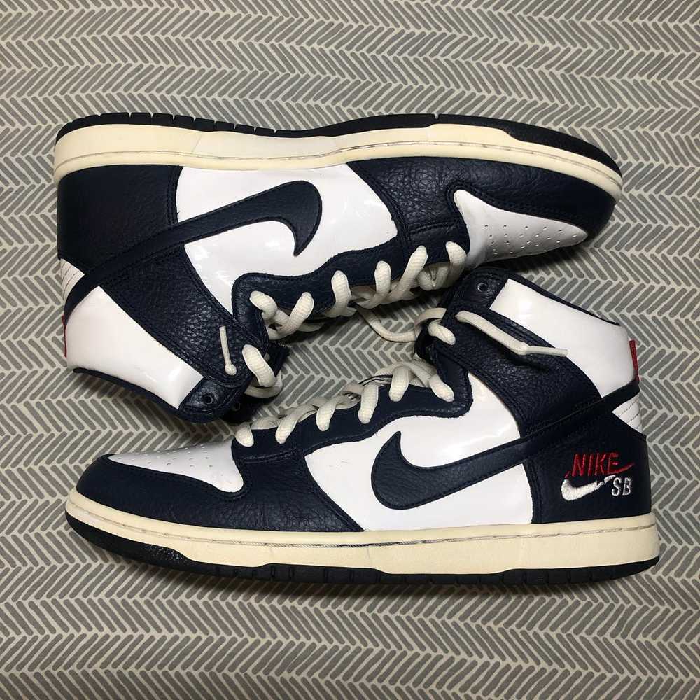 Nike Men's Navy and White Trainers - image 2