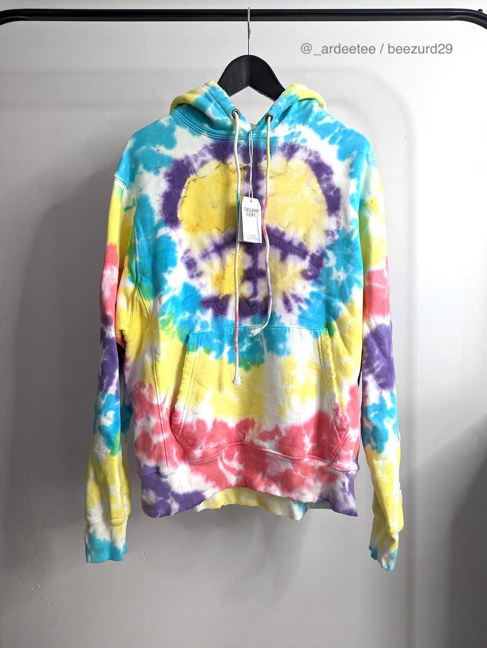 Gallery Dept. - *NWT* TIE DYE DISTRESSED PEACE HO… - image 1
