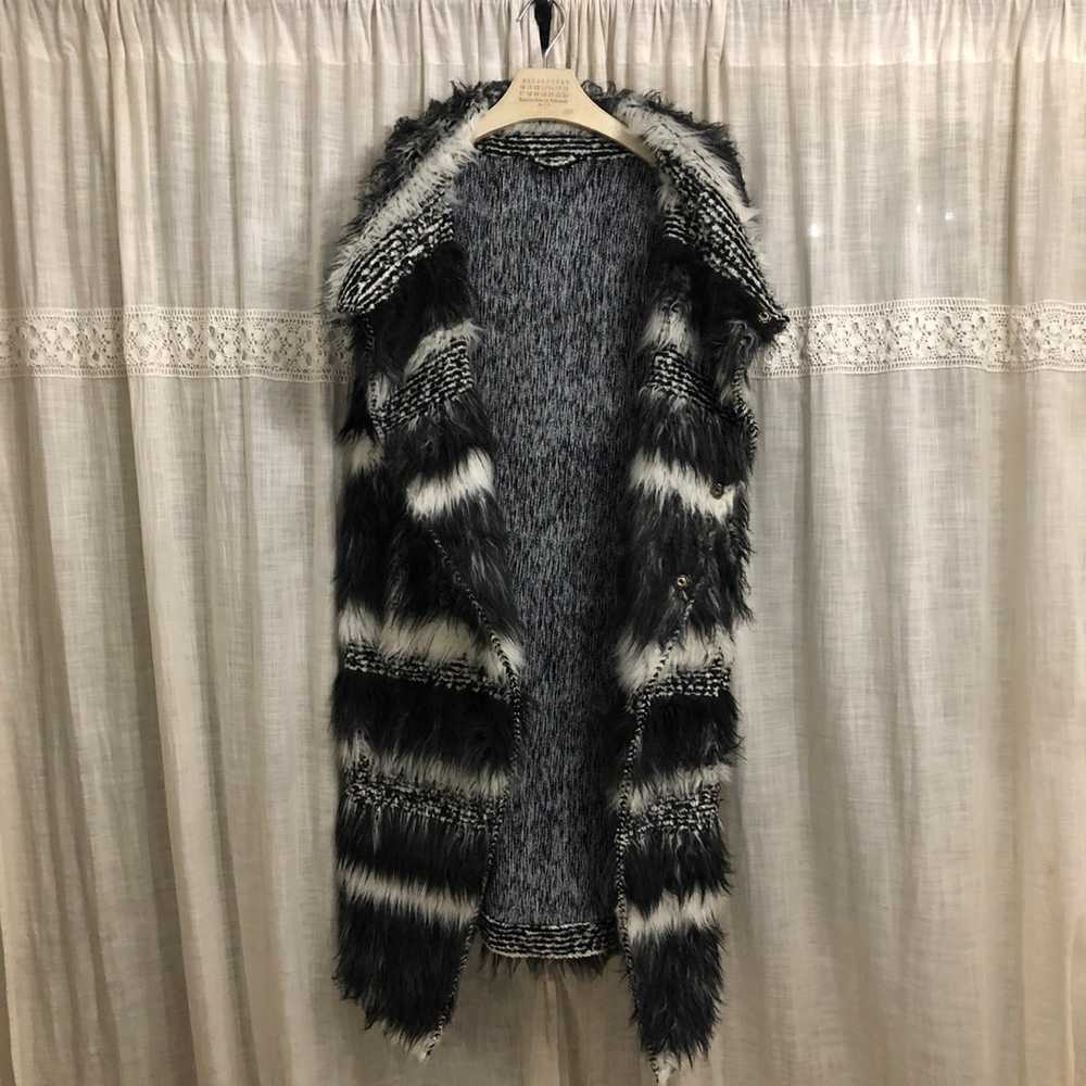 Rare fur Guidi jacket with no sleeve - image 11