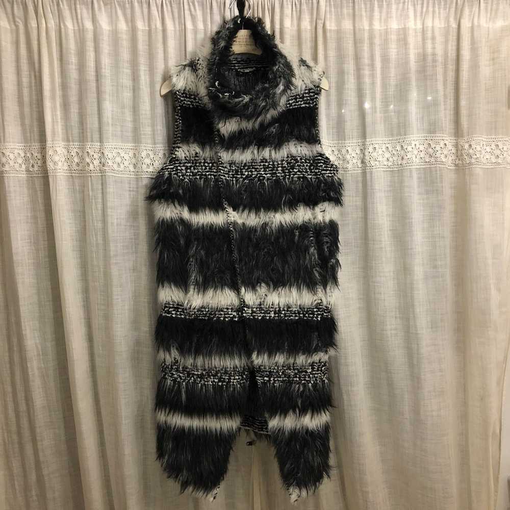 Rare fur Guidi jacket with no sleeve - image 3