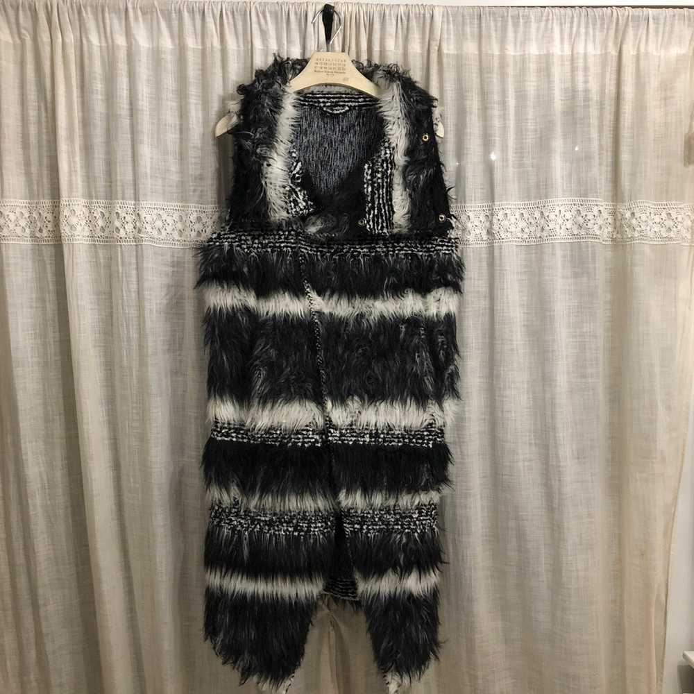 Rare fur Guidi jacket with no sleeve - image 8