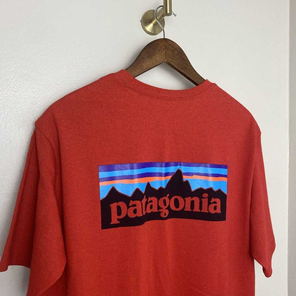 Patagonia Mens Graphic T-Shirt Red Spellout Logo … - image 1