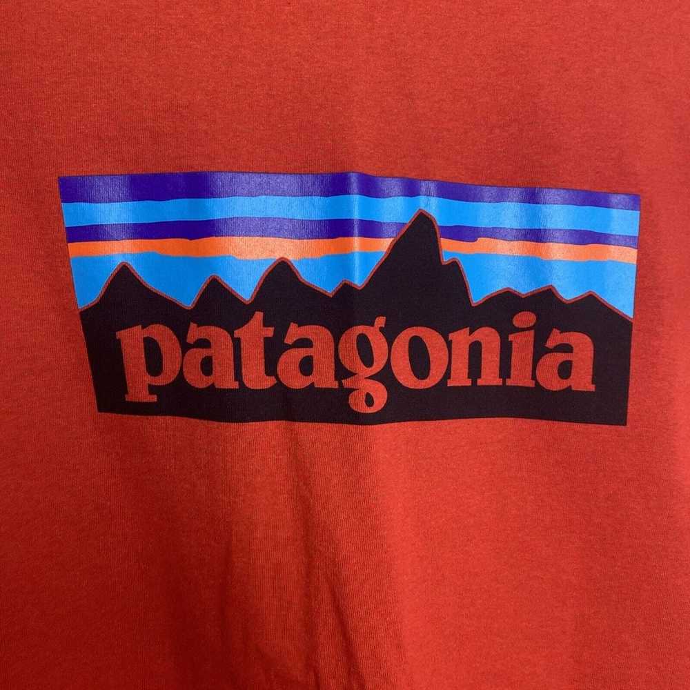 Patagonia Mens Graphic T-Shirt Red Spellout Logo … - image 3