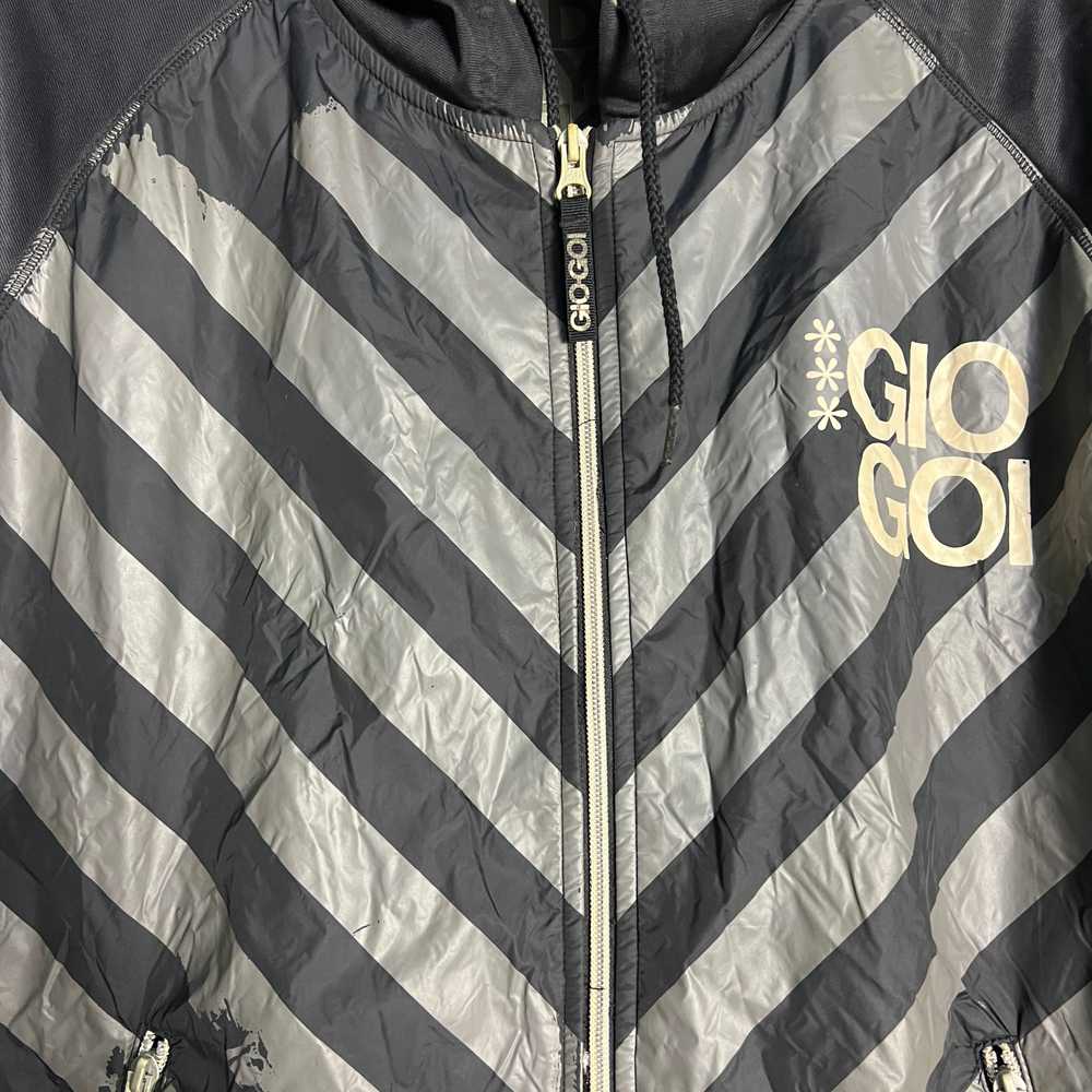 Archival Clothing - 🔥RARE🔥Vintage Gio Goi Hoodi… - image 2