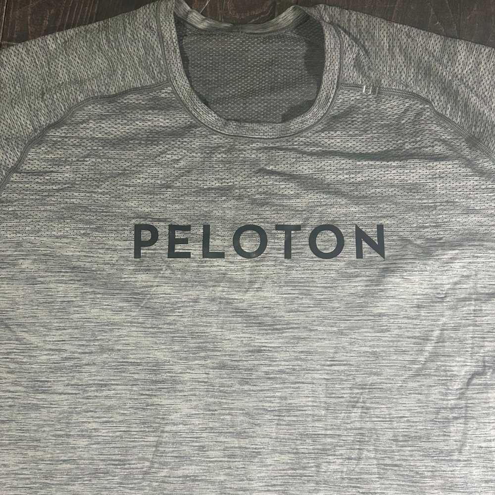 Lululemon Peloton T Shirt Men’s XXL Metal Vent Te… - image 2