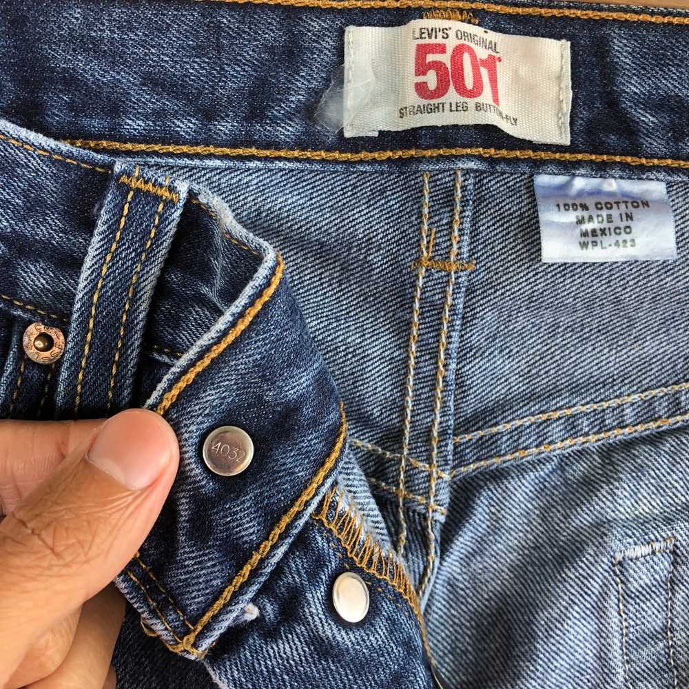 Vintage - Vintage Levis 501 Jeans Distressed Levi… - image 9