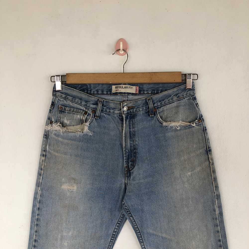 Vintage - Vintage Levis Jeans Faded Distressed Le… - image 3