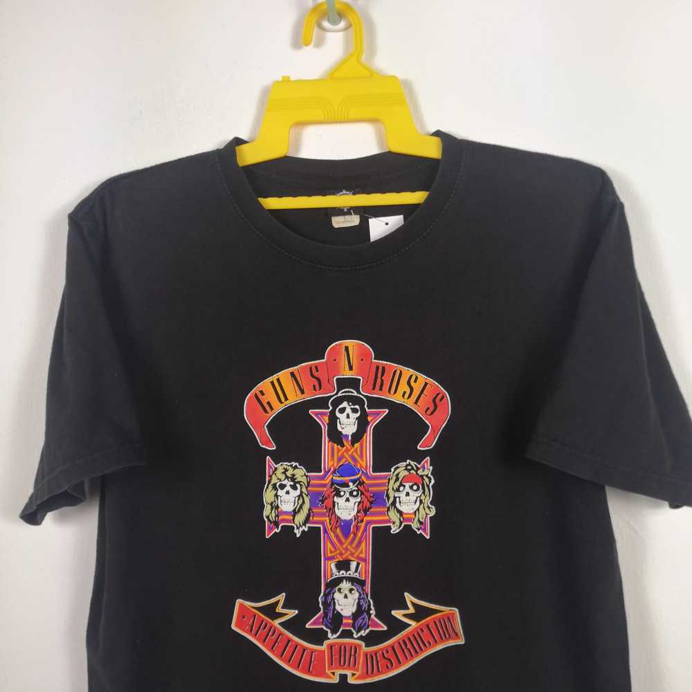 Vintage - Gun N Roses T-Shirt Rock Band Concert T… - image 2