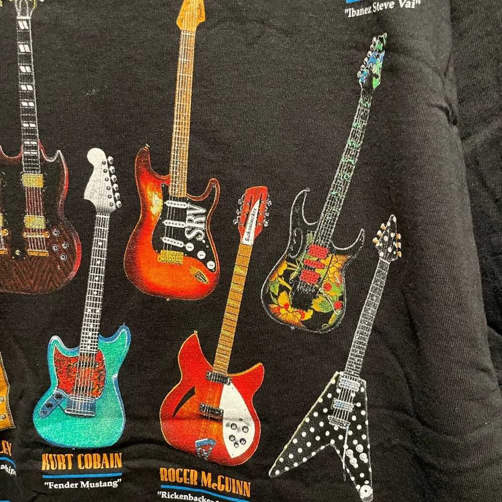 Vintage 1999 Famous Guitars tshirt - image 8