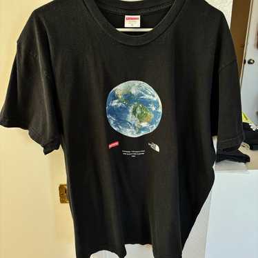 Supreme x North Face Shirt - image 1