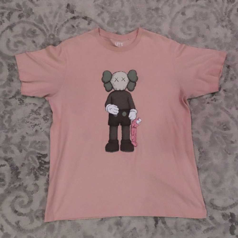 KAWS x Uniqlo Companion Tee Pink Shirt US Size La… - image 2