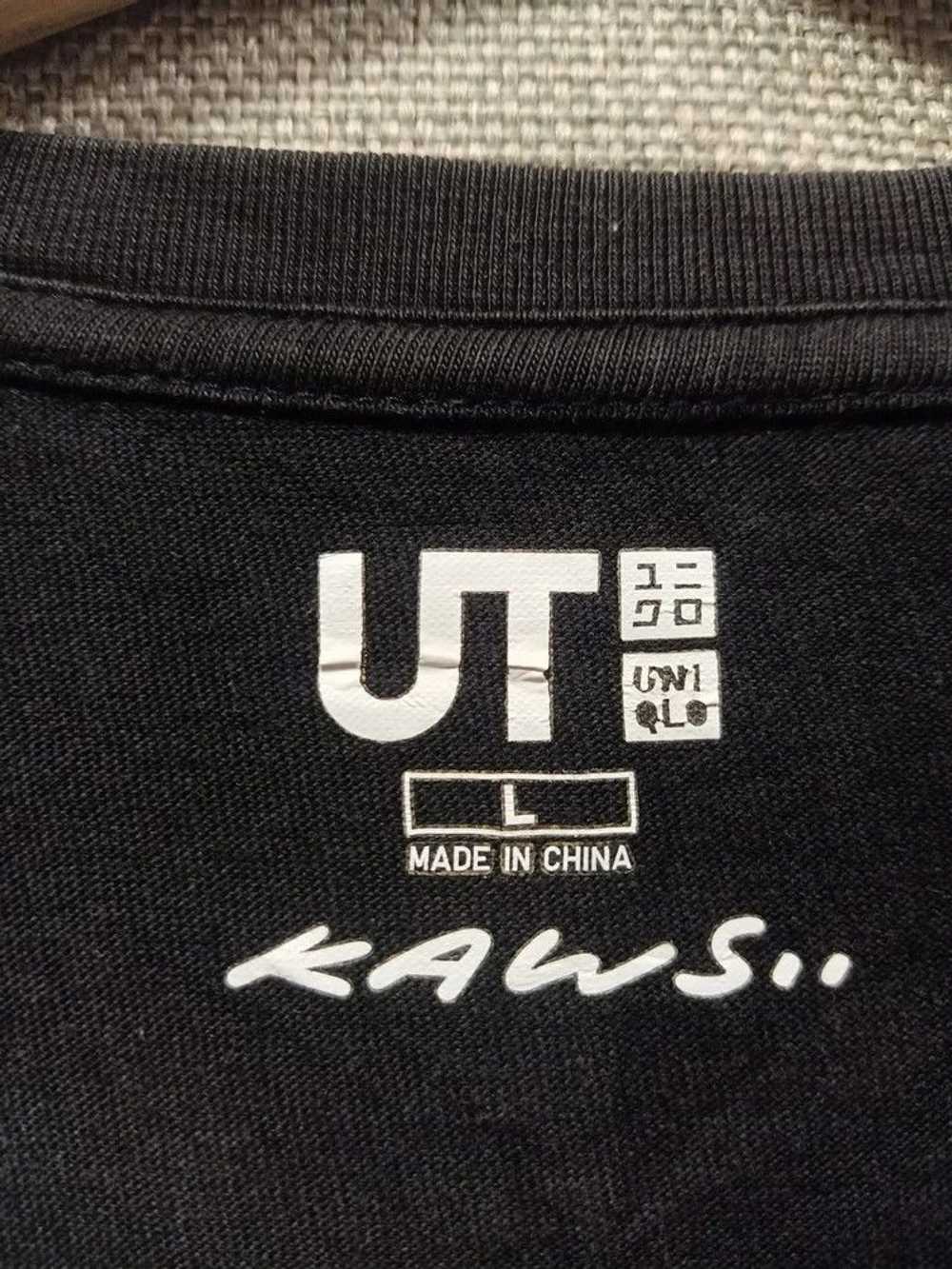 Japanese Brand × Kaws × Uniqlo vintage t shirt ka… - image 4