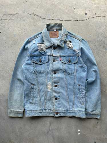 Levi's Levi’s rustic & rugged distressed trucker d