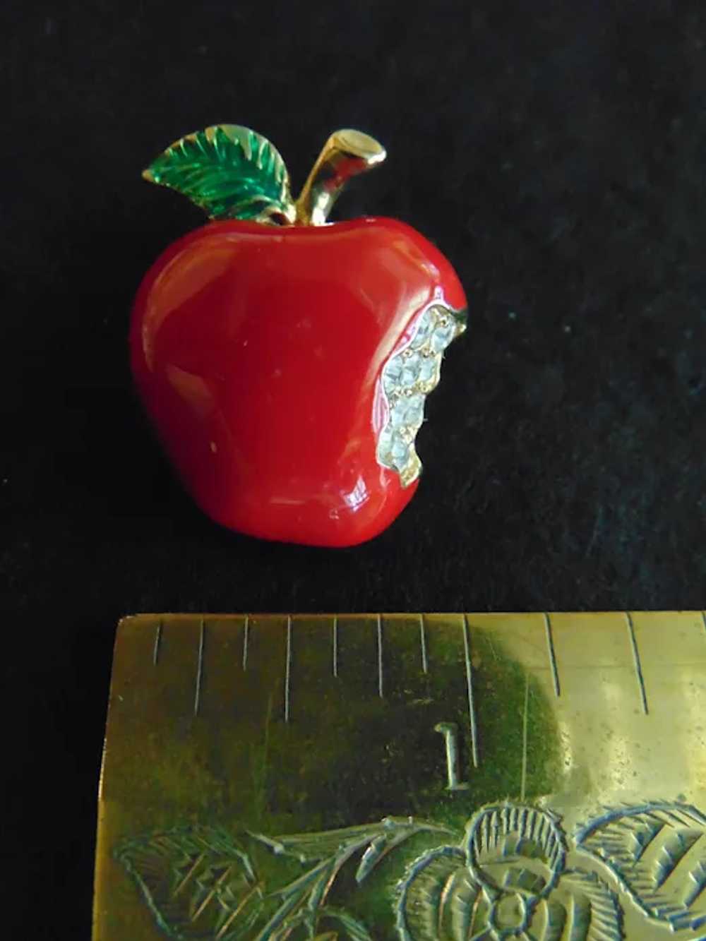 Bright Red Enamel and Rhinestone Apple Brooch Pin… - image 4