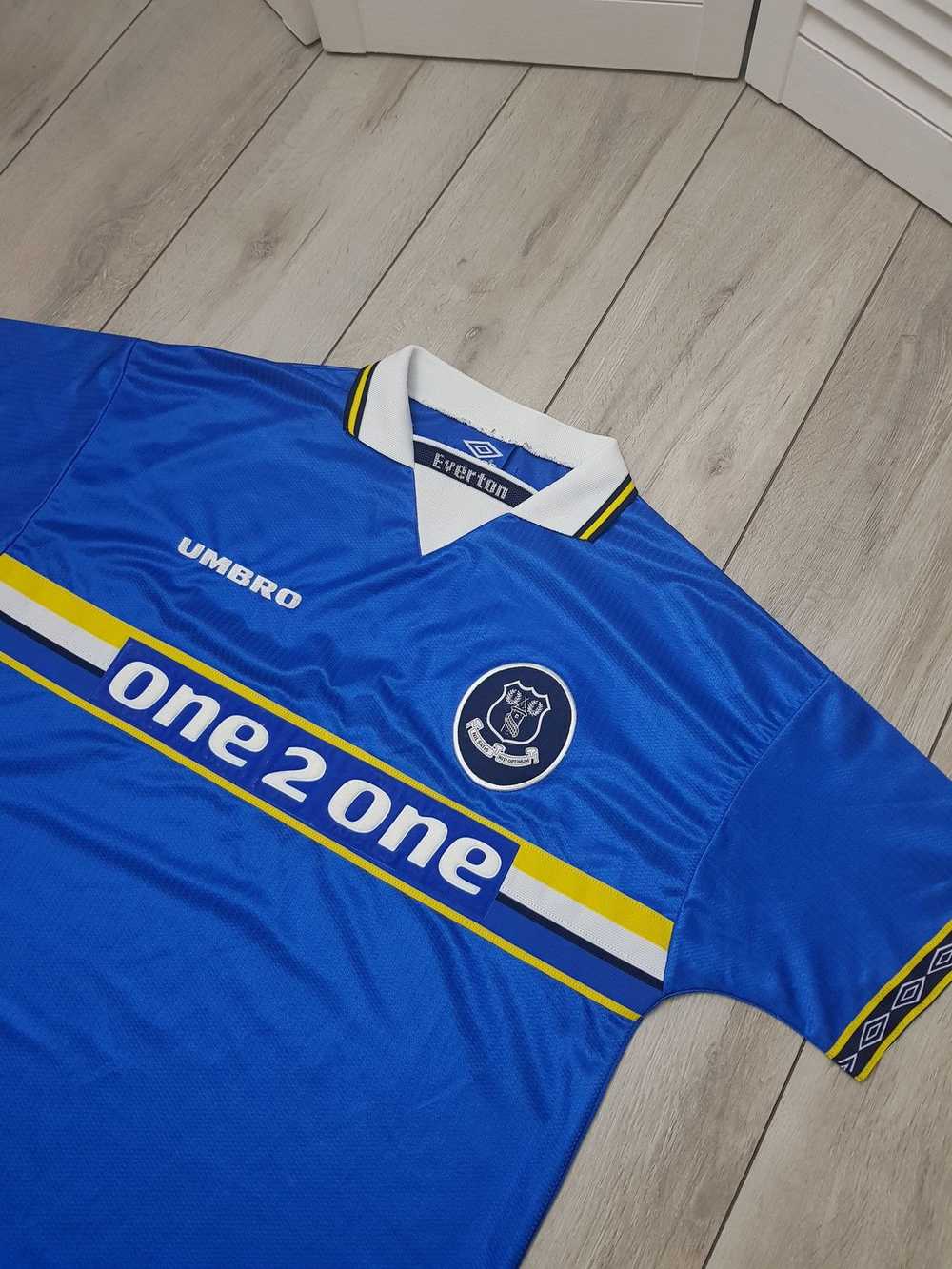 Soccer Jersey × Very Rare × Vintage EVERTON 1997 … - image 2