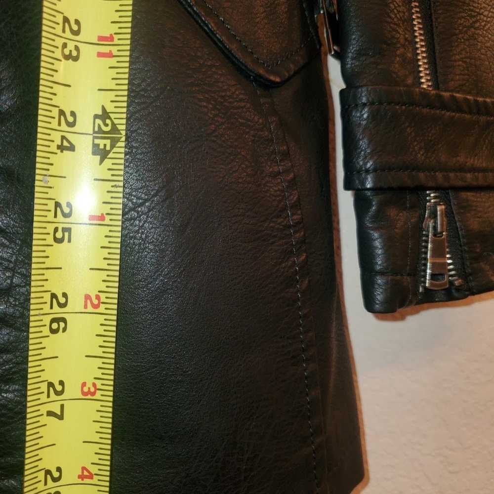 New Long XS faux leather Coat with removeable fur - image 6