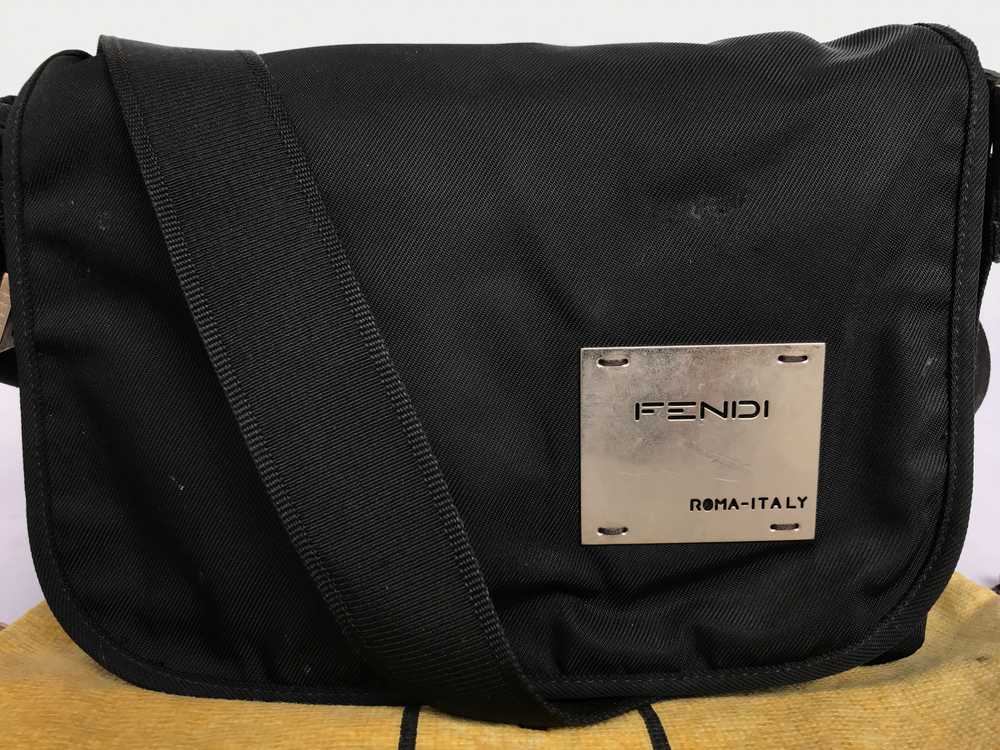 🔥LAST DROP🔥Pre-owned authentic Fendi shoulder b… - image 3