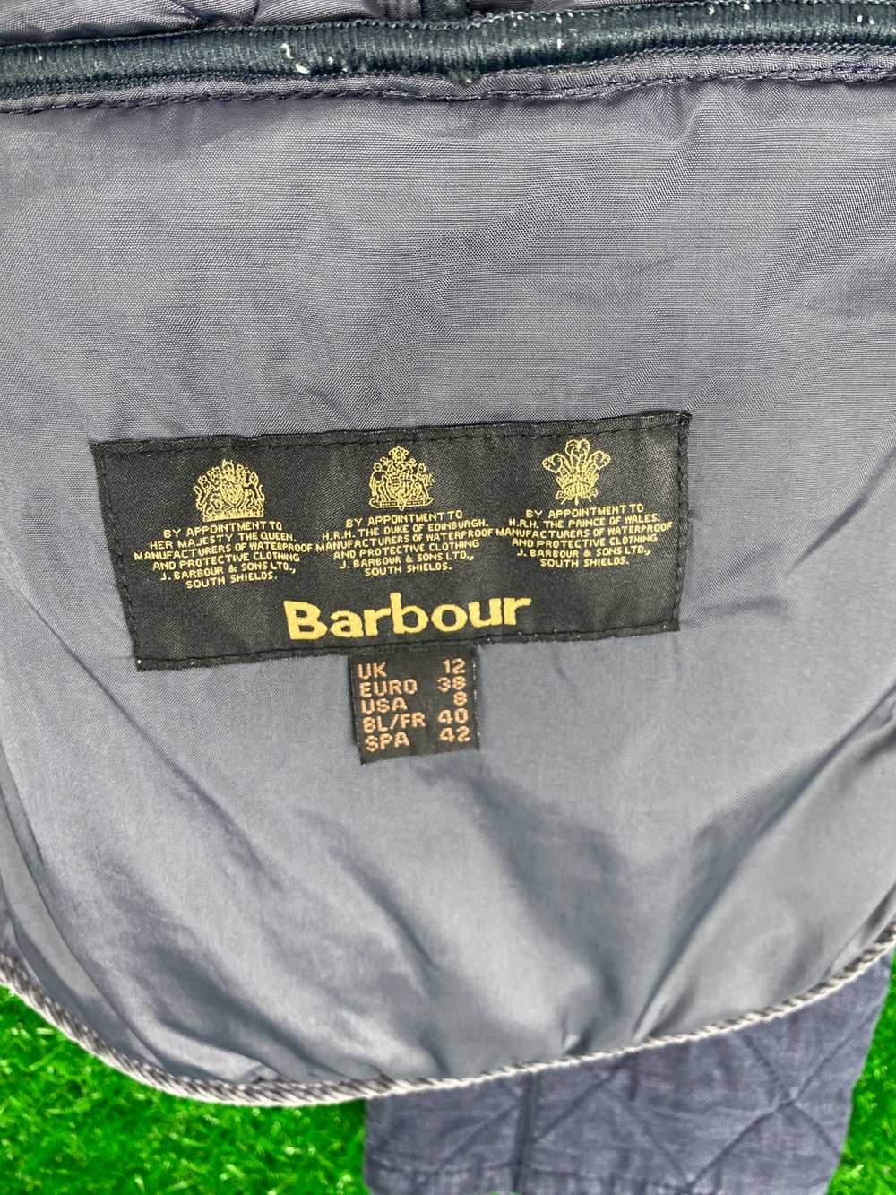 ‼️OFFER‼️Vintage Barbour Quilted Jacket Luxury - image 4
