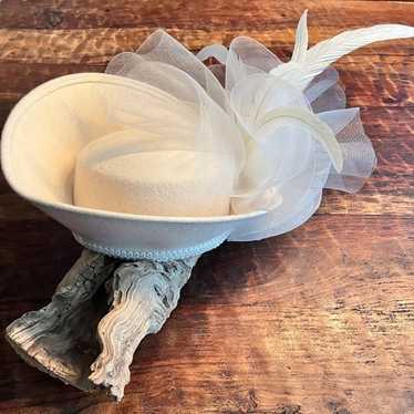 Wool Off White Church Or Derby Hat With Feathers