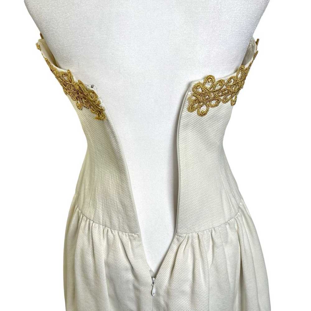 Vintage AJ Bari Gold Crochet Trim White Strapless… - image 8