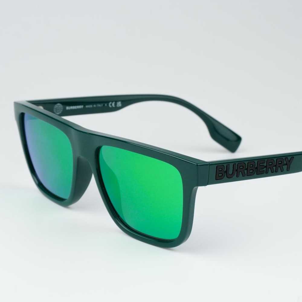 Burberry Sunglasses - image 7