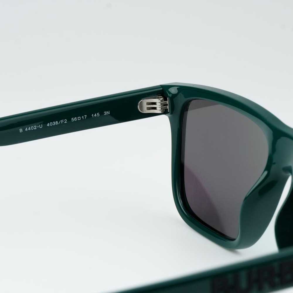 Burberry Sunglasses - image 9