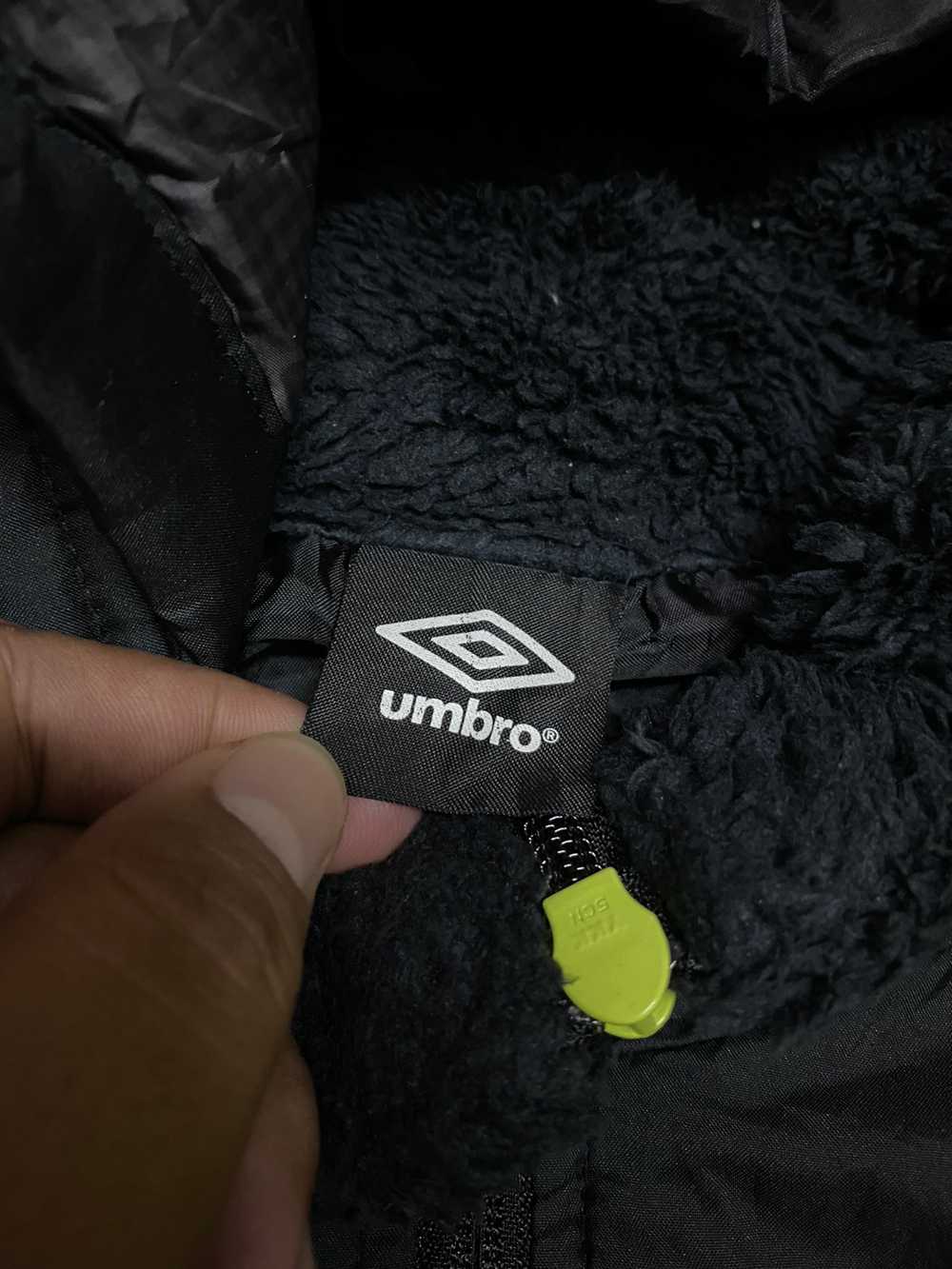 Vintage - Vintage Umbro Fleece Hoodie Jacket - image 6