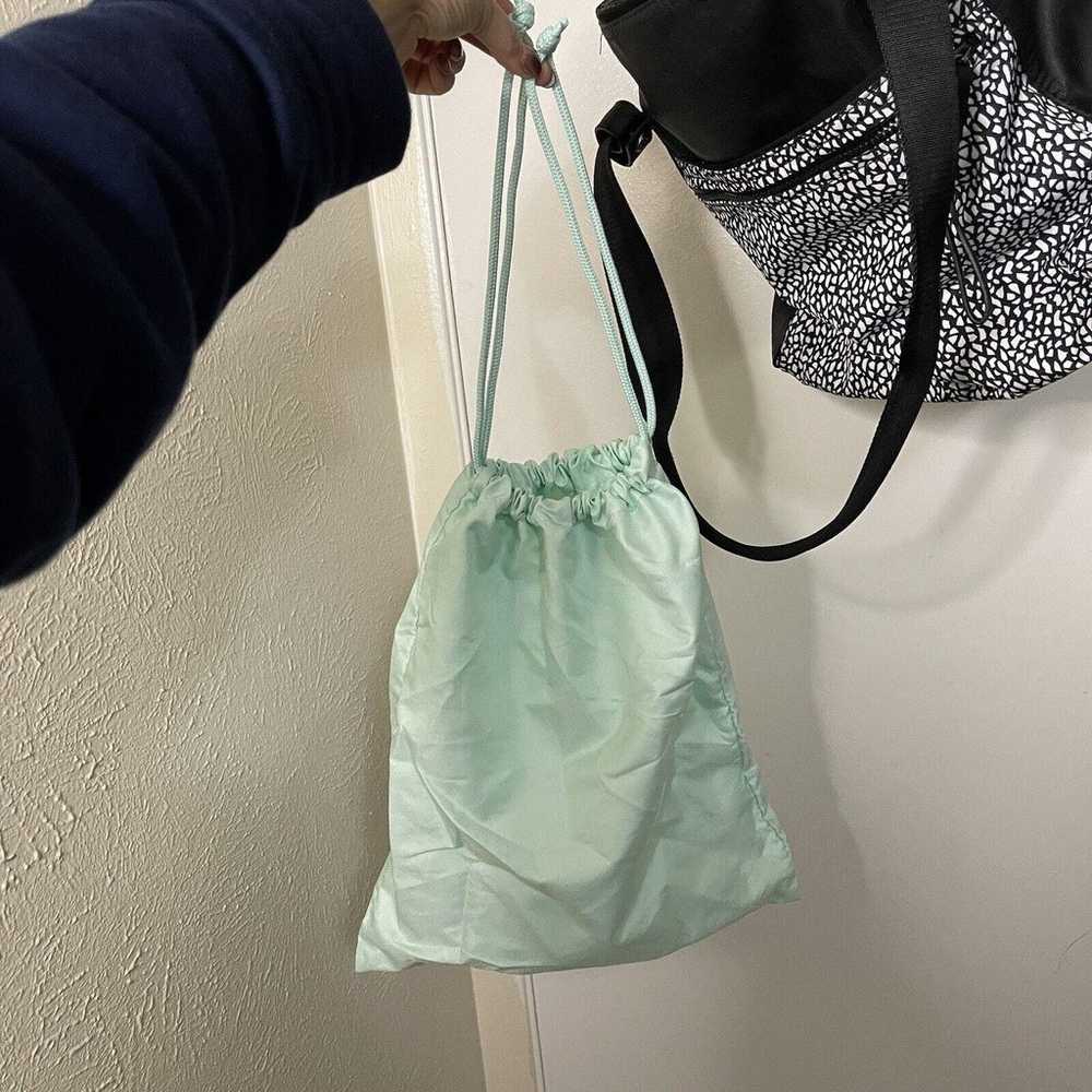 Lululemon Free to Be Bag yoga gym zip tote bag in… - image 10