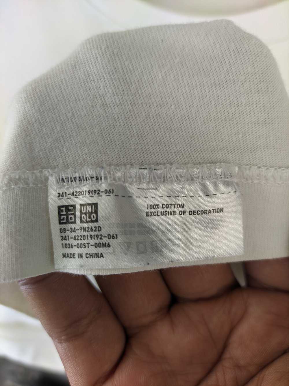 Uniqlo - Steals🔥Kaws X Uniqlo T Shirt - image 5