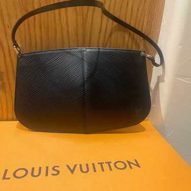 Louis Vuitton Epi Pochette black Demi-Lune - image 1
