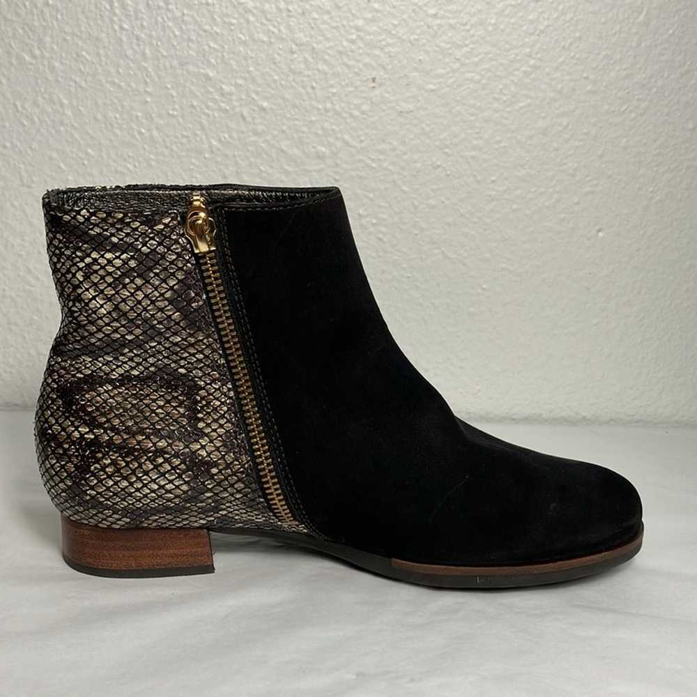 Marc Jacobs Snakeskin Chelsea Ankle Booties zippe… - image 2